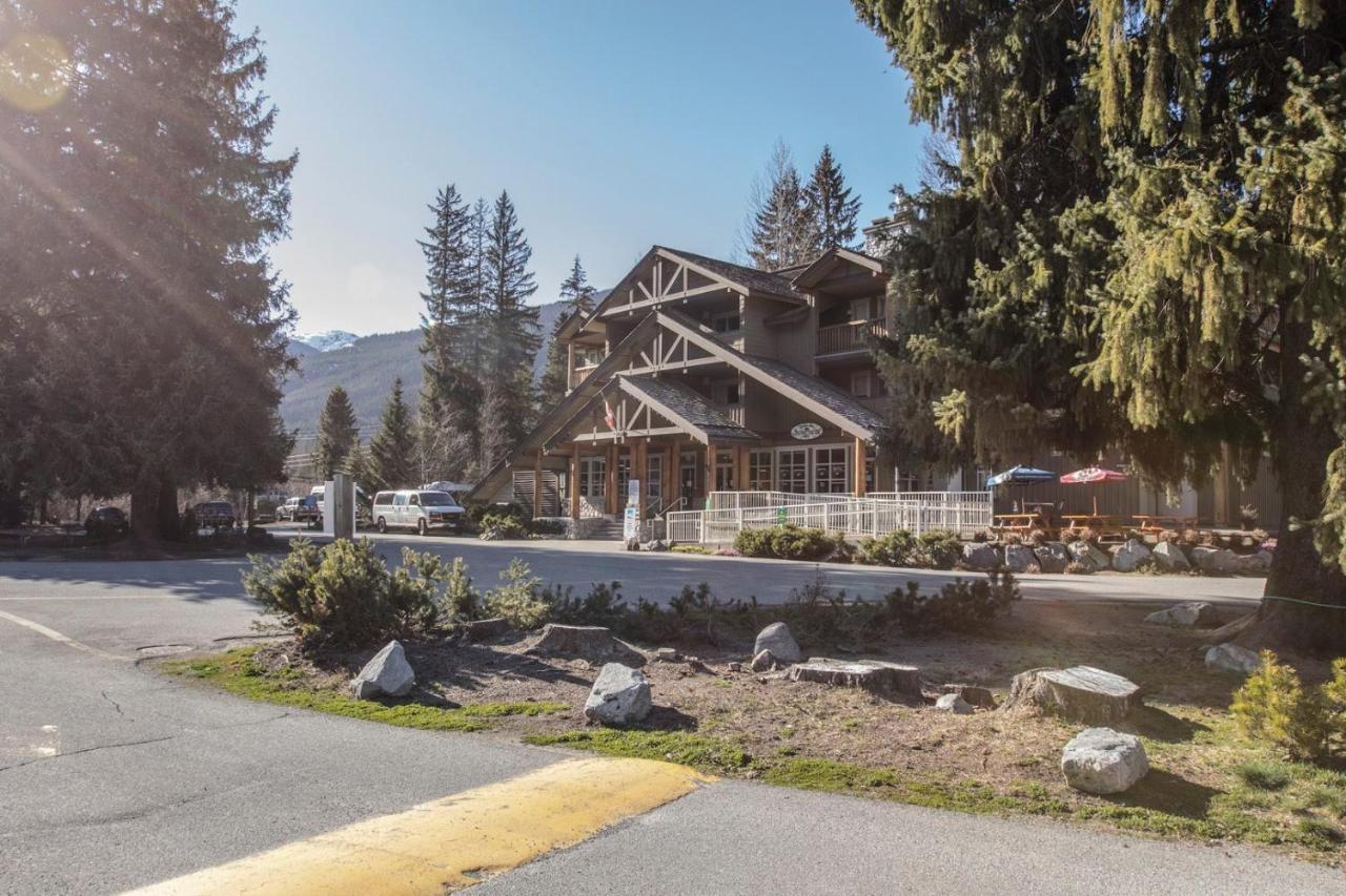Riverside Resort Whistler Buitenkant foto