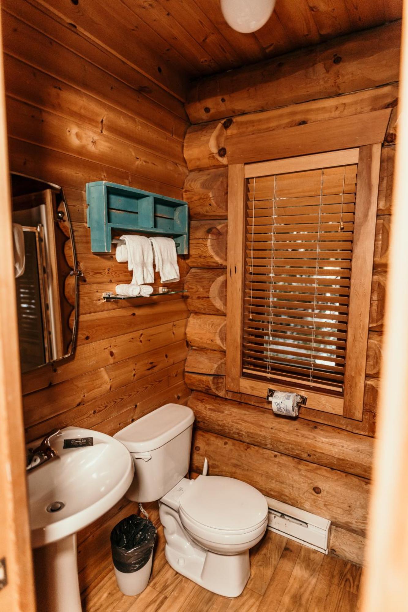 Riverside Resort Whistler Kamer foto